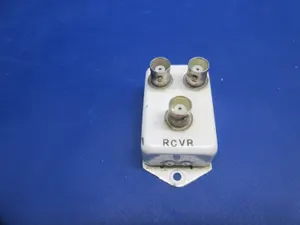 Beech 95-B55 Baron Dorne & Margolin Hybrid Antenna Couple P/N N4-17-2 (0225-827)